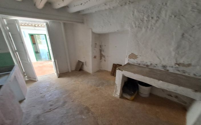 Image No.28-3 Bed House for sale