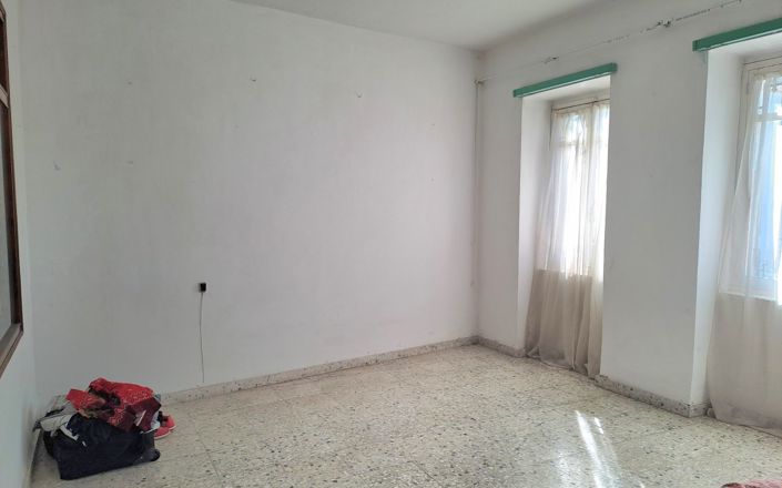 Image No.4-3 Bed House for sale