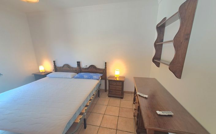 Image No.19-4 Bed House for sale