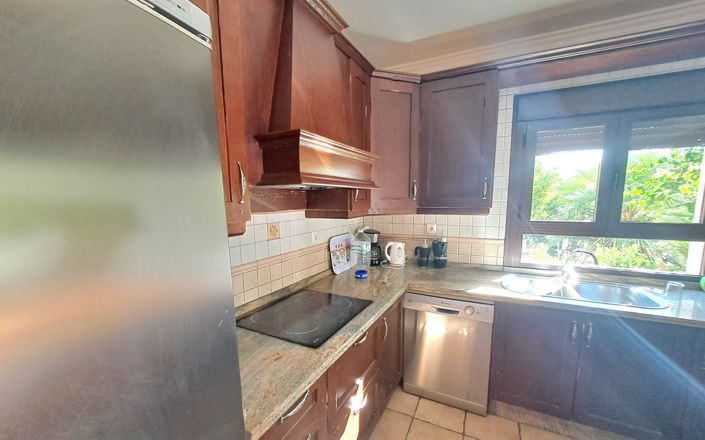 Image No.22-4 Bed House for sale