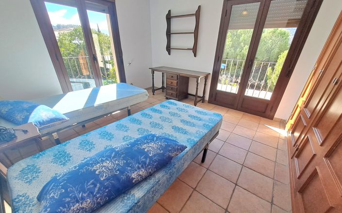 Image No.36-4 Bed House for sale