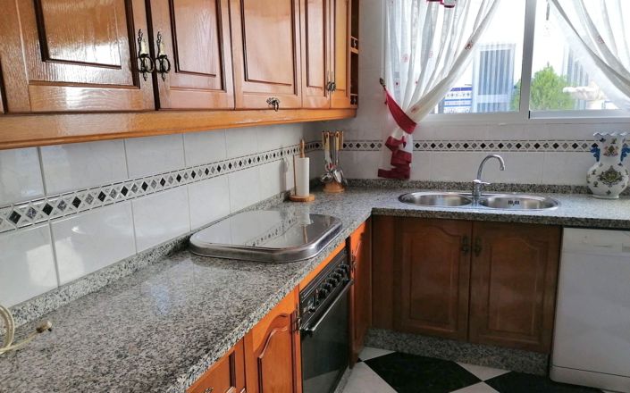 Image No.14-5 Bed House for sale