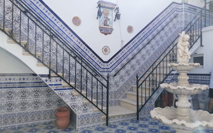 Image No.21-5 Bed House for sale