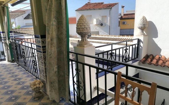 Image No.38-5 Bed House for sale