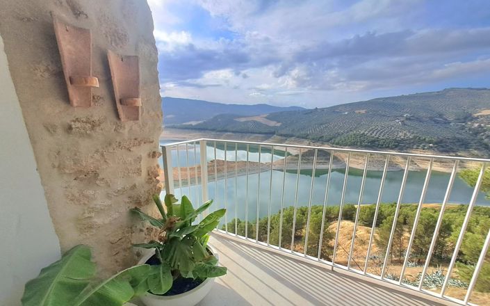 Image No.12-3 Bed House for sale