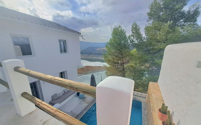 Image No.23-3 Bed House for sale