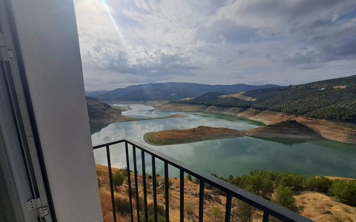 Image No.47-3 Bed House for sale