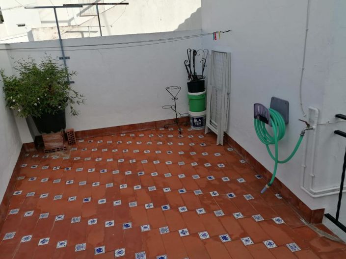 Image No.12-3 Bed House for sale