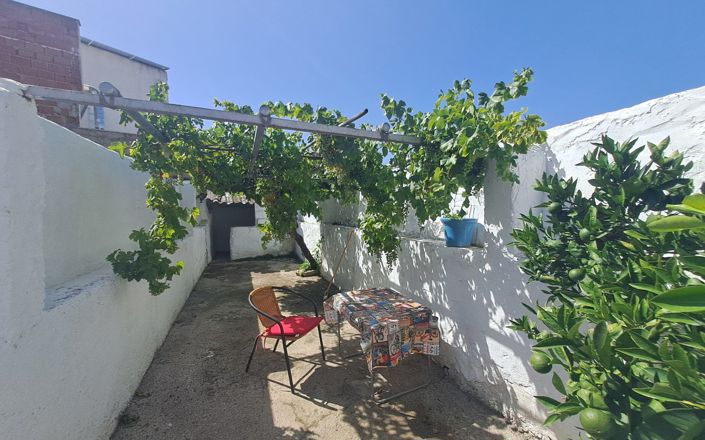 Image No.16-3 Bed House for sale