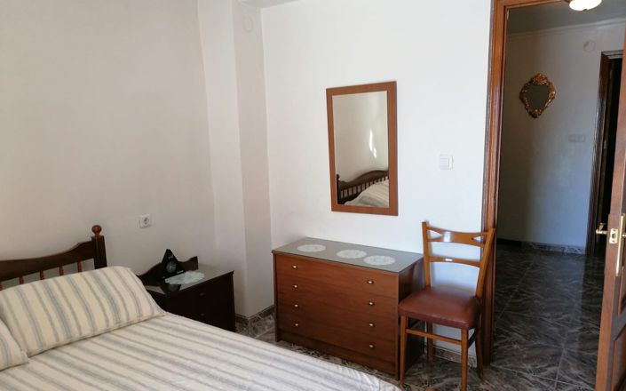 Image No.32-3 Bed House for sale