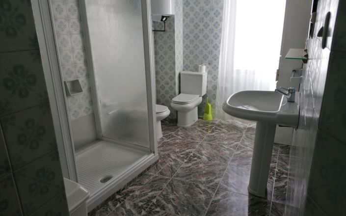 Image No.33-3 Bed House for sale