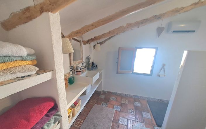 Image No.37-3 Bed House for sale