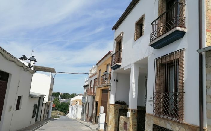 Image No.31-5 Bed House for sale