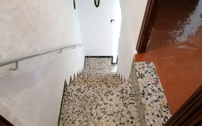 Image No.18-3 Bed House for sale