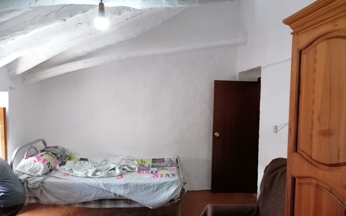 Image No.21-3 Bed House for sale