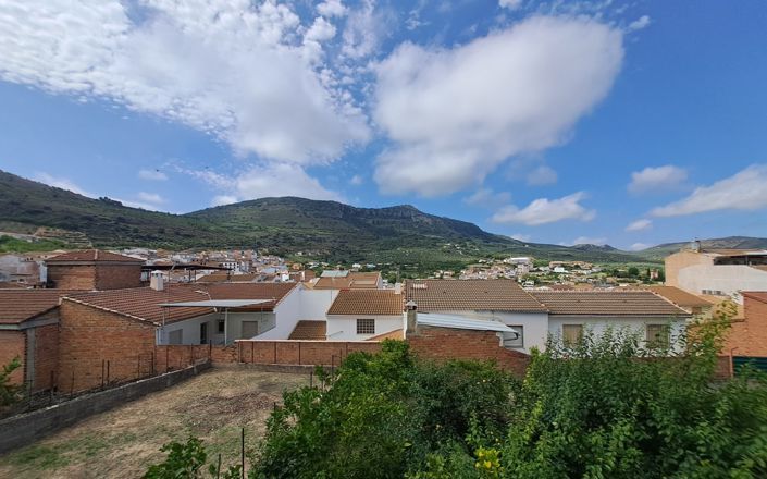 Image No.13-4 Bed House for sale