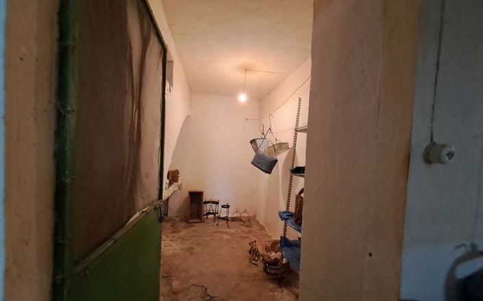 Image No.19-4 Bed House for sale