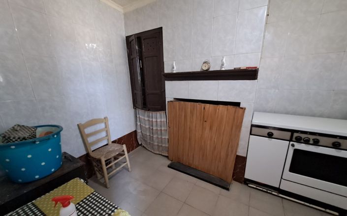 Image No.9-4 Bed House for sale