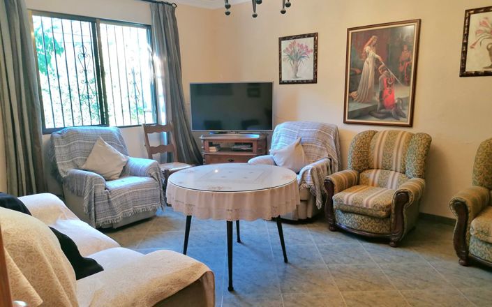 Image No.15-5 Bed House for sale