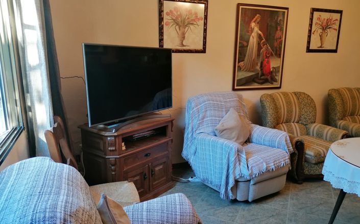 Image No.16-5 Bed House for sale