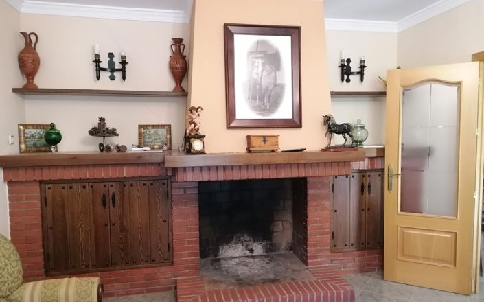 Image No.18-5 Bed House for sale