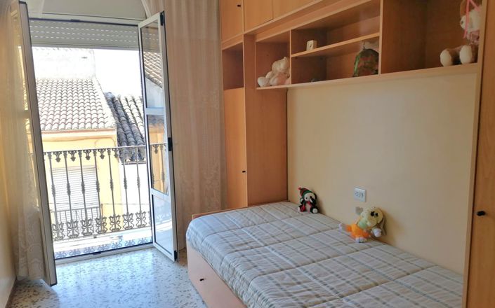 Image No.22-3 Bed House for sale