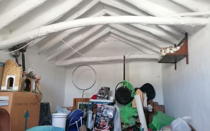 Image No.53-6 Bed House for sale