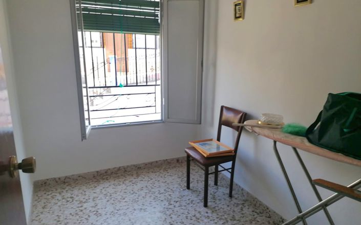 Image No.20-4 Bed House for sale