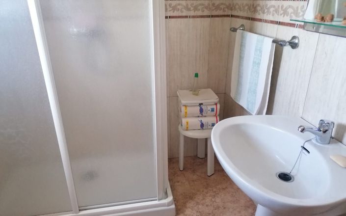 Image No.22-4 Bed House for sale