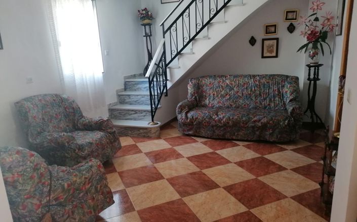 Image No.4-4 Bed House for sale