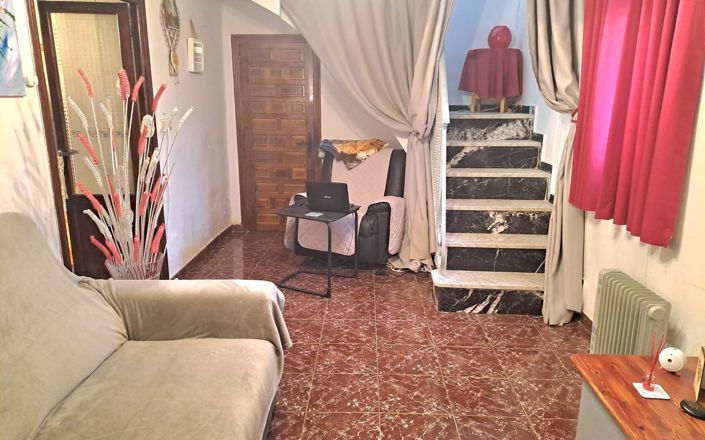 Image No.13-3 Bed House for sale