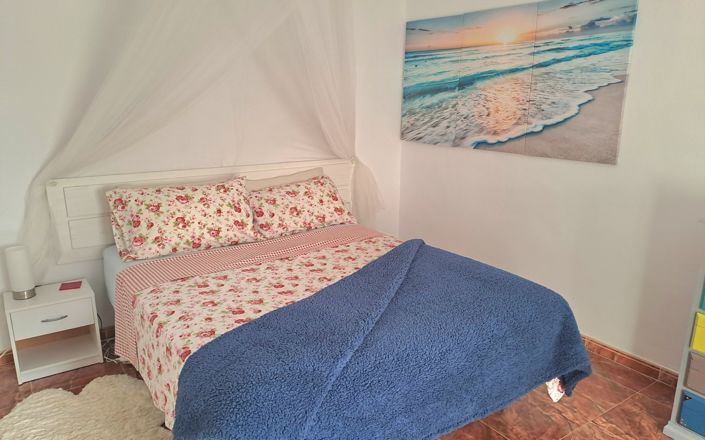 Image No.19-3 Bed House for sale