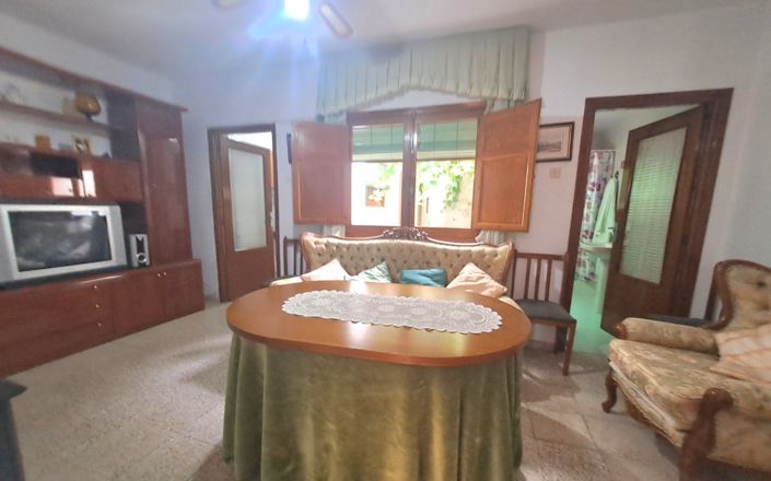 Image No.4-3 Bed House for sale