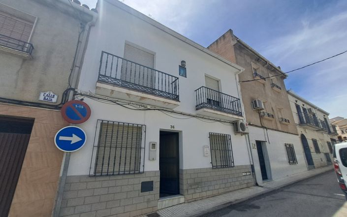 Image No.22-5 Bed House for sale