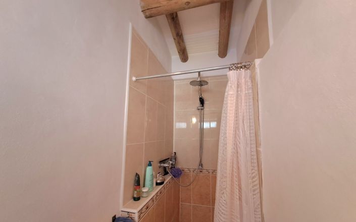 Image No.22-5 Bed House for sale