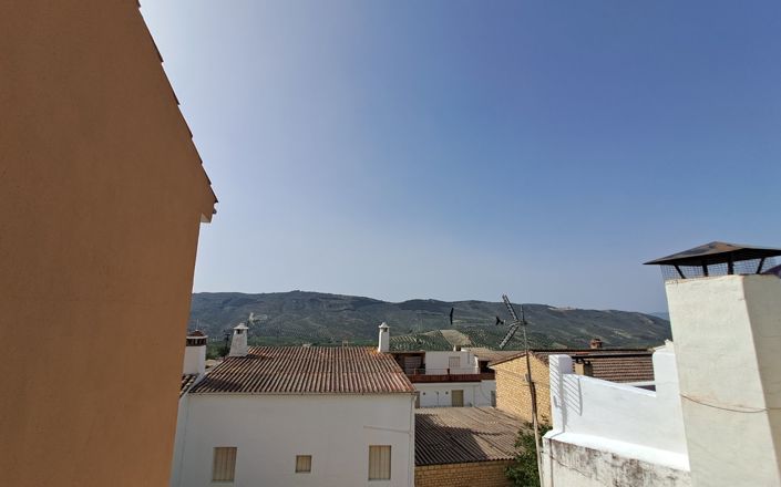 Image No.33-5 Bed House for sale