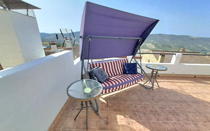 Image No.34-5 Bed House for sale