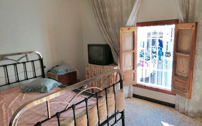 Image No.8-3 Bed House for sale