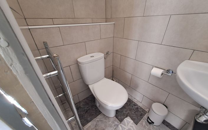 Image No.26-3 Bed House for sale