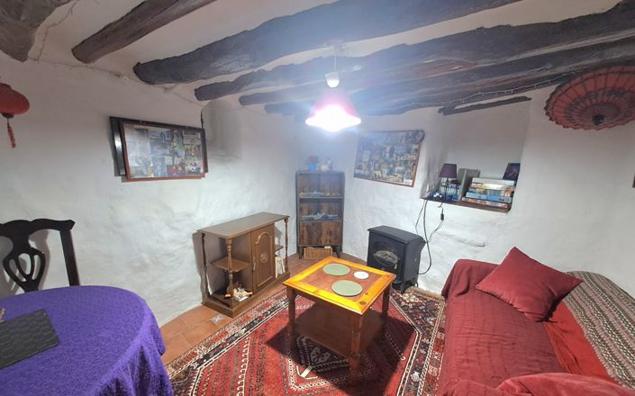 Image No.9-3 Bed House for sale