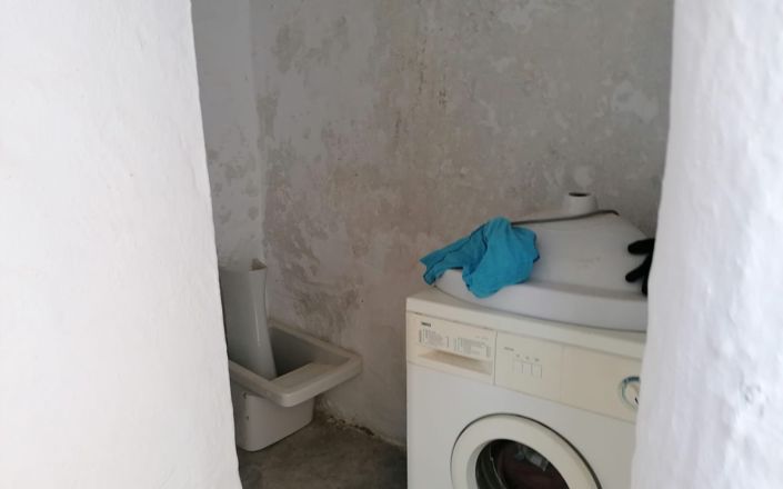 Image No.10-4 Bed House for sale