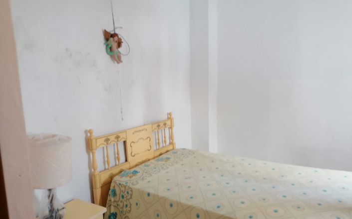 Image No.21-4 Bed House for sale