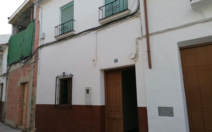 Image No.34-4 Bed House for sale