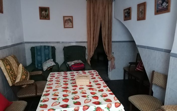 Image No.11-5 Bed House for sale