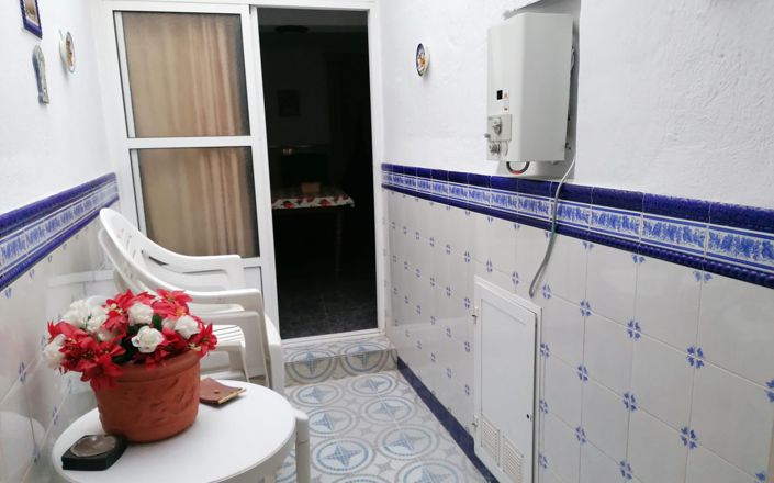 Image No.15-5 Bed House for sale