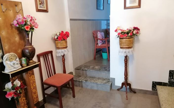 Image No.4-5 Bed House for sale