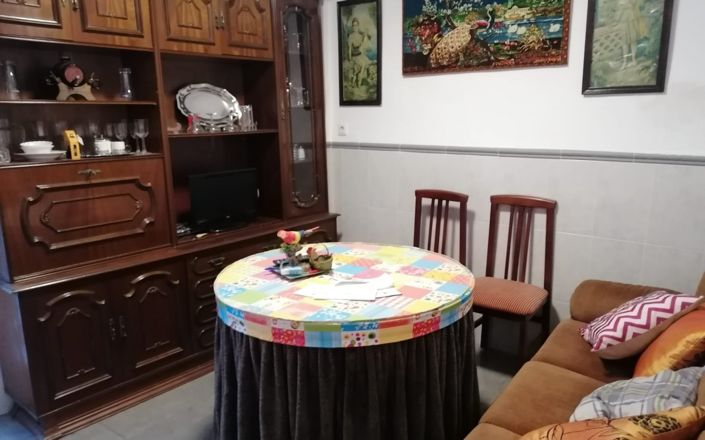 Image No.7-5 Bed House for sale