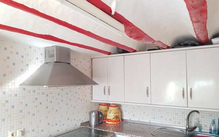 Image No.11-3 Bed House for sale