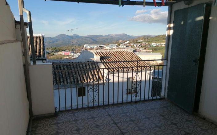 Image No.25-3 Bed House for sale