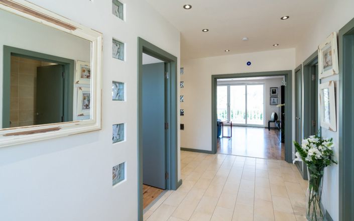 Image No.34-6 Bed House for sale